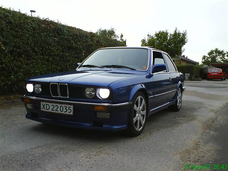 BMW 320i E30 *Solgt* billede 2