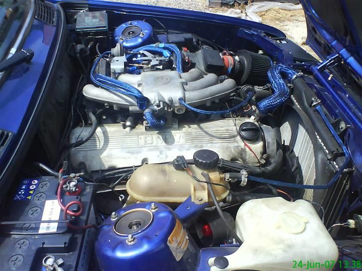 BMW 320i E30 *Solgt* billede 8