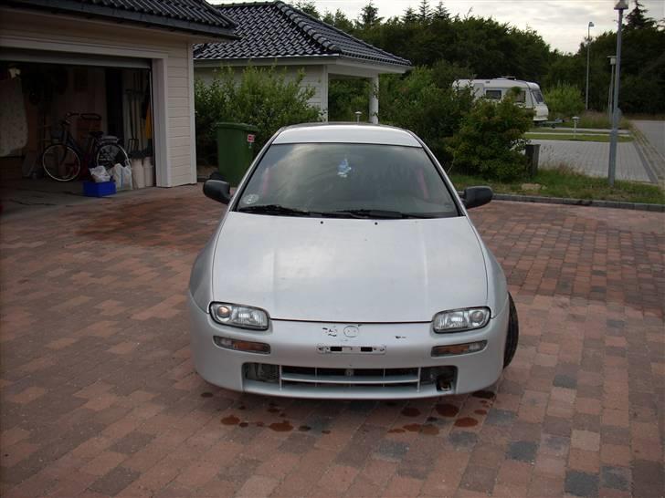 Mazda 323F BA SOLGT! billede 2