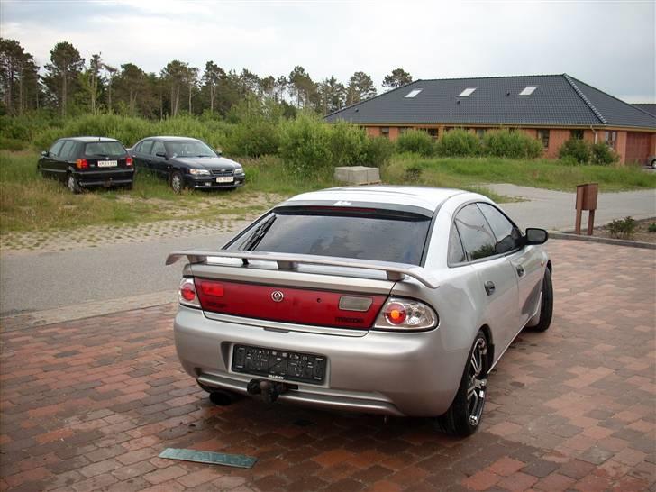 Mazda 323F BA SOLGT! billede 4