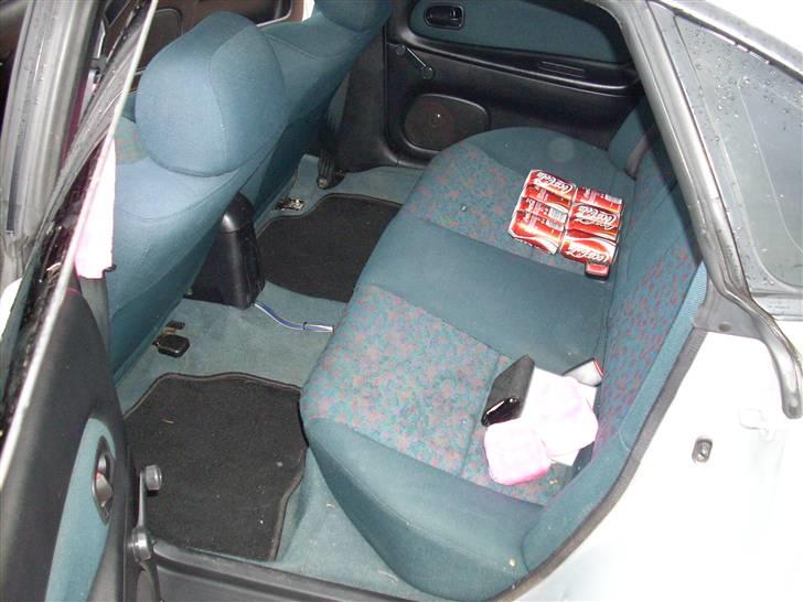 Mazda 323F BA SOLGT! billede 13