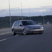 VW Golf 4