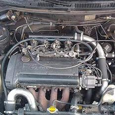 Toyota corolla( total skadet)