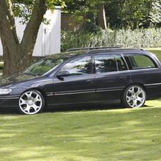 Opel Omega B 2,5 V6 solgt