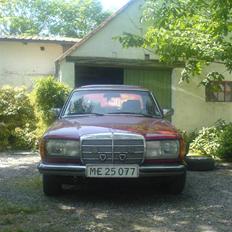 Mercedes Benz W123 240D  **1.200.000 km