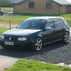 VW Golf 4 LowRider - Solgt