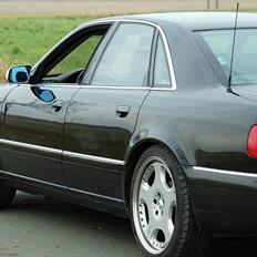 Audi A8  4,2 Quattro