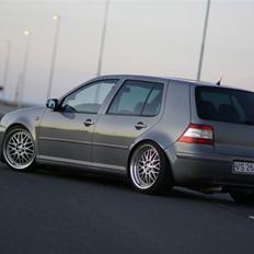 VW Golf 4
