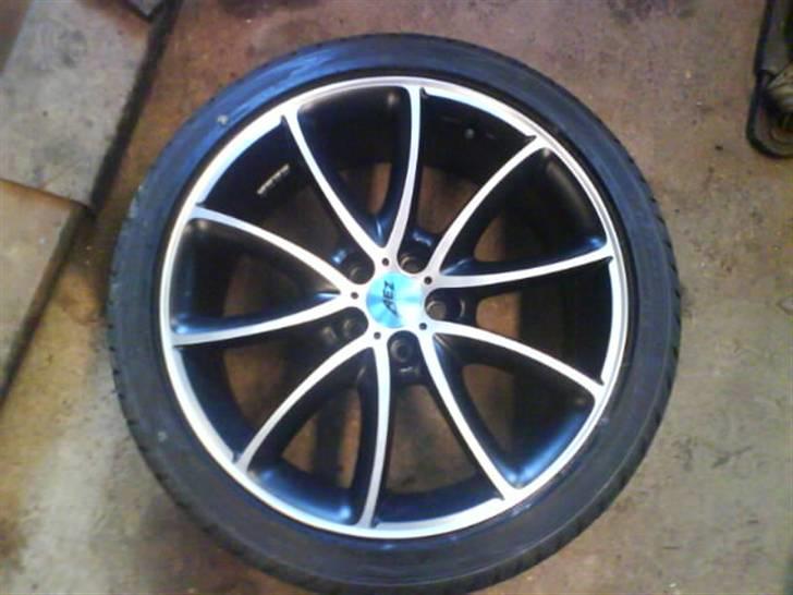 Seat Leon  - AEZ Excite Dark 8x18" billede 3