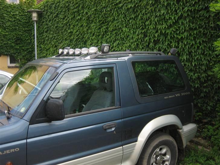 Mitsubishi Pajero 3.0 V6 24V - Lygtebom sat på.. billede 2