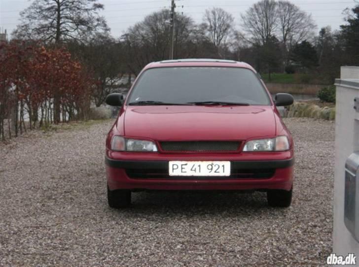 Toyota carina billede 4