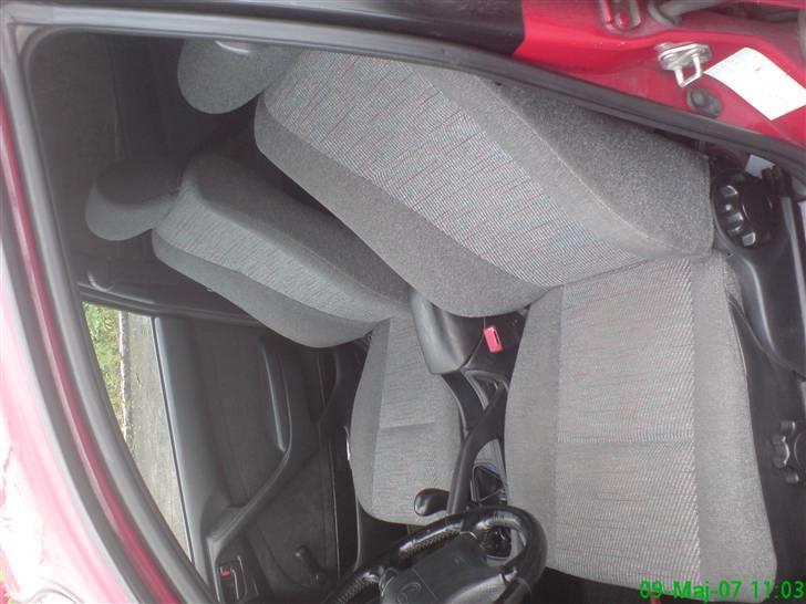 Toyota carina billede 9