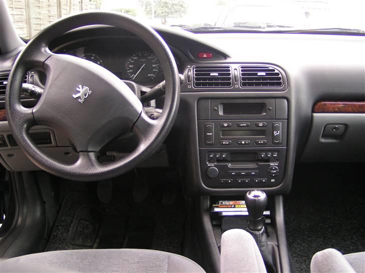 Peugeot 406 2.0 st billede 2