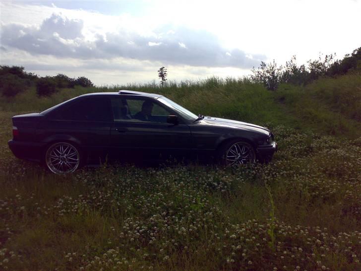 BMW 320i coupé Vanos billede 15