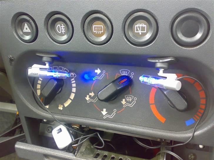 Peugeot 309 (skrottet) billede 9