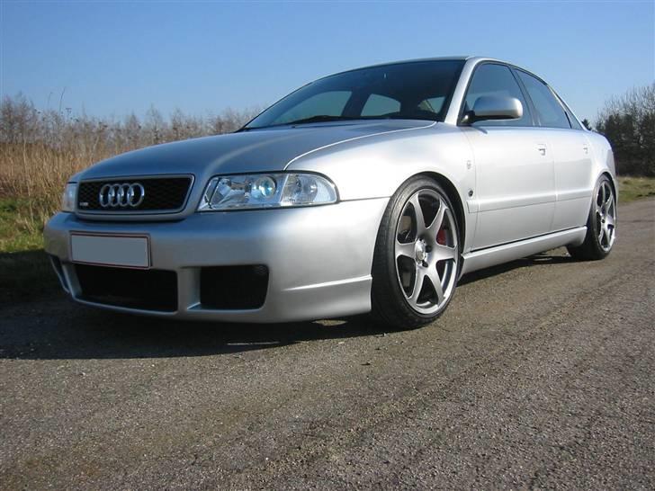 Audi A4 Turbo  SOLGT billede 3