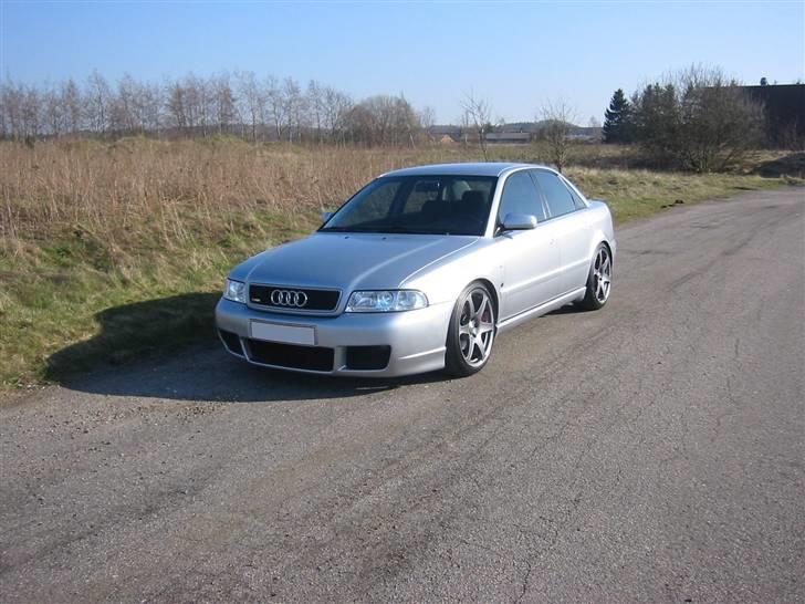 Audi A4 Turbo  SOLGT billede 4