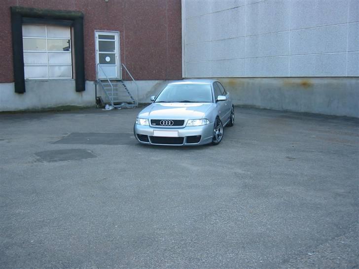 Audi A4 Turbo  SOLGT billede 18