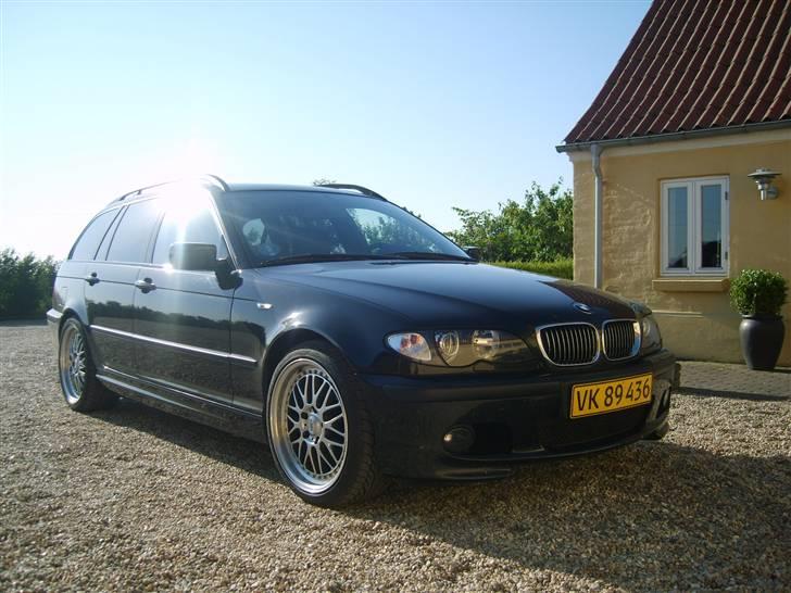 BMW 330d M sport Touring van, SOLGT billede 2