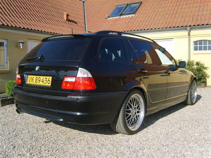 BMW 330d M sport Touring van, SOLGT billede 3