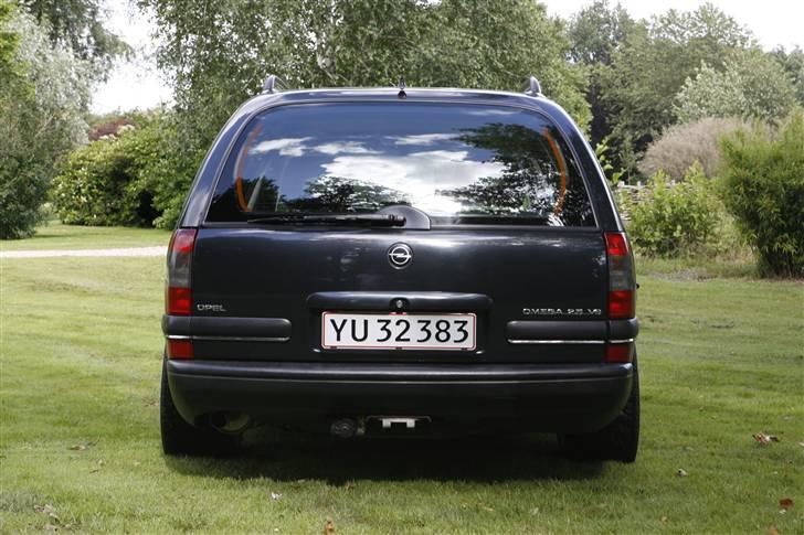 Opel Omega B 2,5 V6 solgt billede 3