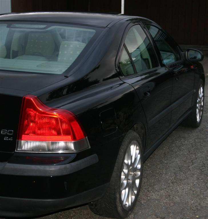 Volvo S60 2,4 140 4d billede 5