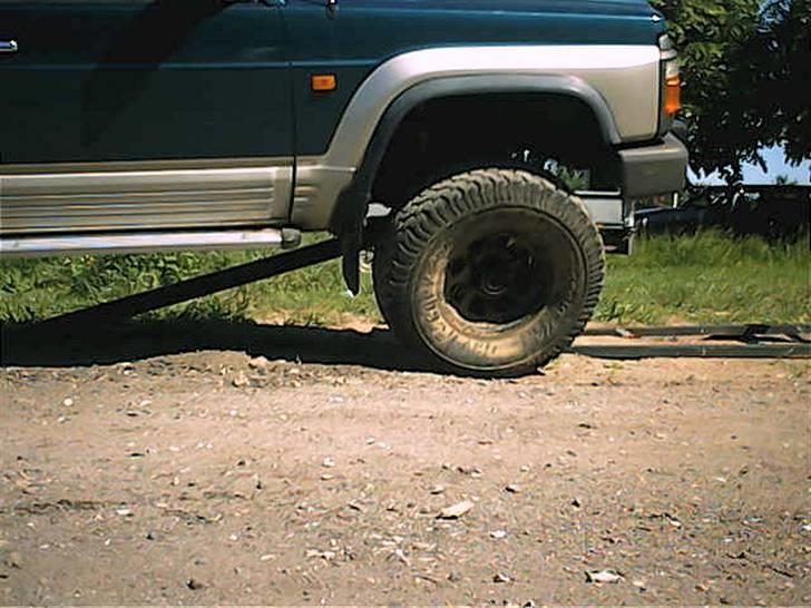 Nissan patrol gr billede 4