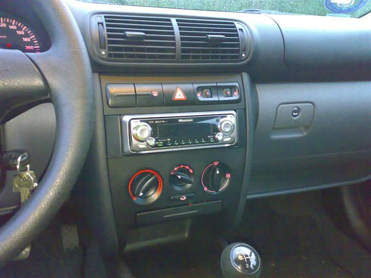 Seat leon * solgt * - det gamle anlæg.. skal lige have tageet nogen billeder af det nye billede 6