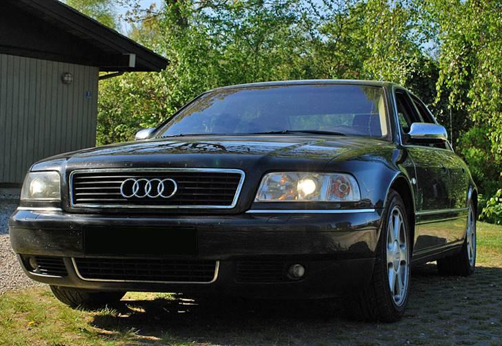 Audi A8  4,2 Quattro billede 4