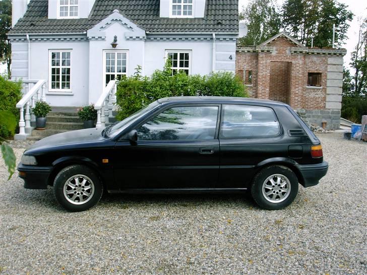 Toyota 1,3 XLi (SOLGT) billede 1