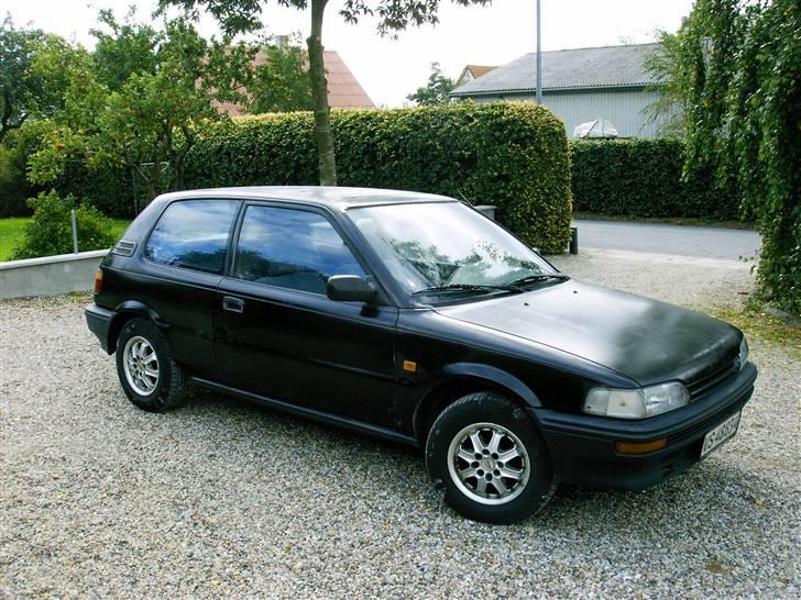 Toyota 1,3 XLi (SOLGT) billede 4