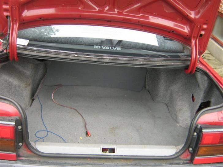 Toyota Carina 2 Total skadet billede 8