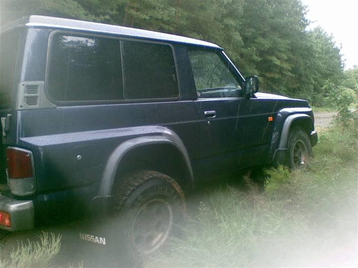 Nissan Patrol GR 2.8*SOLGT* - std under vong fjedret helt ud sørgeligt billede 6