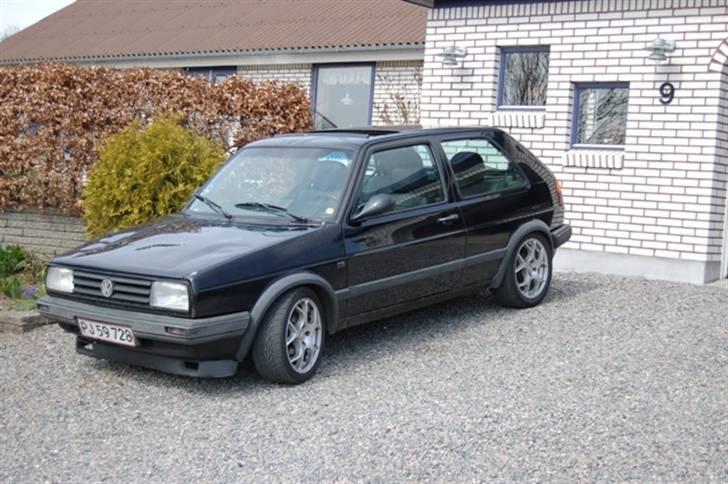 VW Golf 2 -SOLGT- - Med sommer ruller på =) billede 9