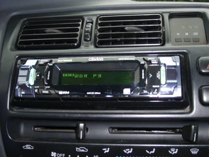 Toyota Corolla 1,6 GSI - DXZ778RUSB fra CLARION, det er bare kræs. billede 15