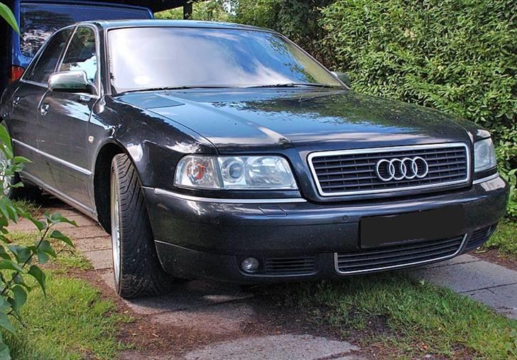 Audi A8  4,2 Quattro billede 7