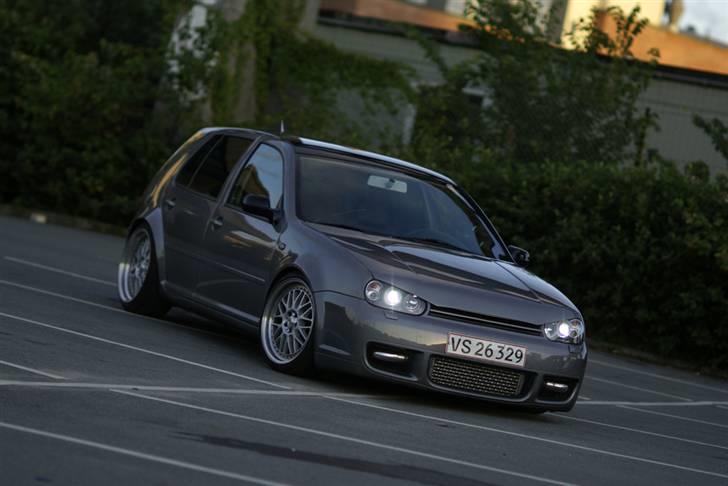 VW Golf 4 billede 1