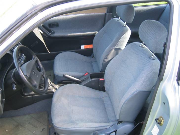 Nissan Sunny LX - SOLGT - Velholdt kabine billede 10