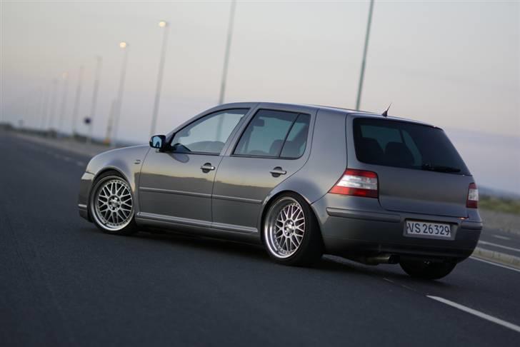VW Golf 4 billede 3
