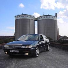 Peugeot 605 SR 3,0 *TOTALSKADET*