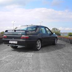 Peugeot 605 SR 3,0 *TOTALSKADET*