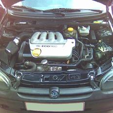 Opel Corsa B 1.4I 16v Sport