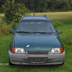 Opel Kadett død og begavet