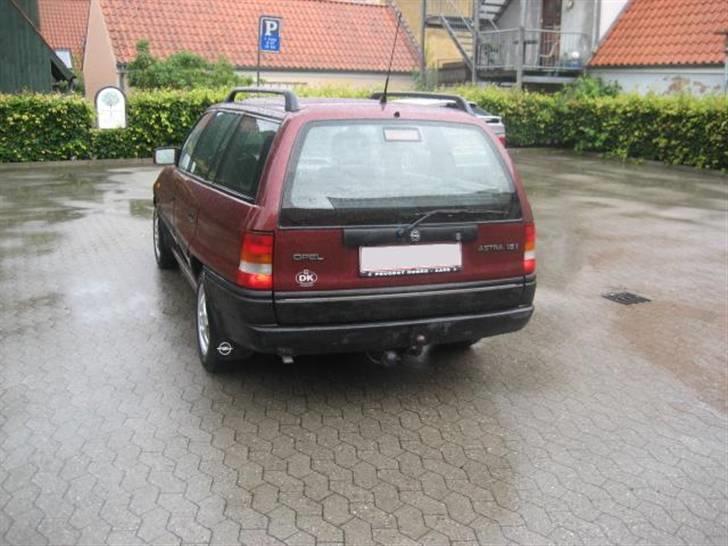 Opel Astra Club Solgt billede 2