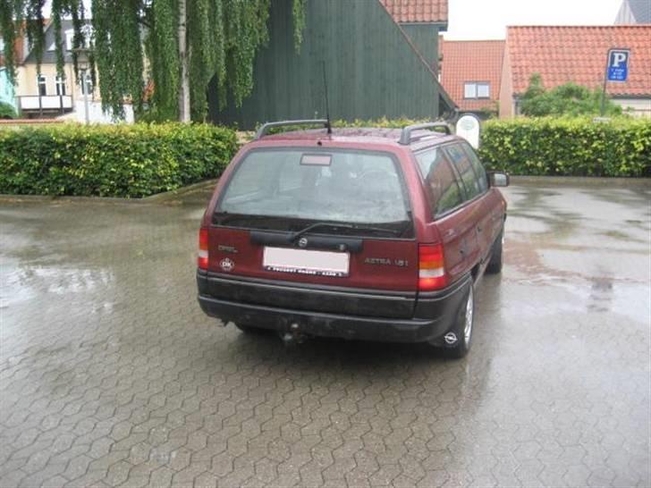 Opel Astra Club Solgt billede 6