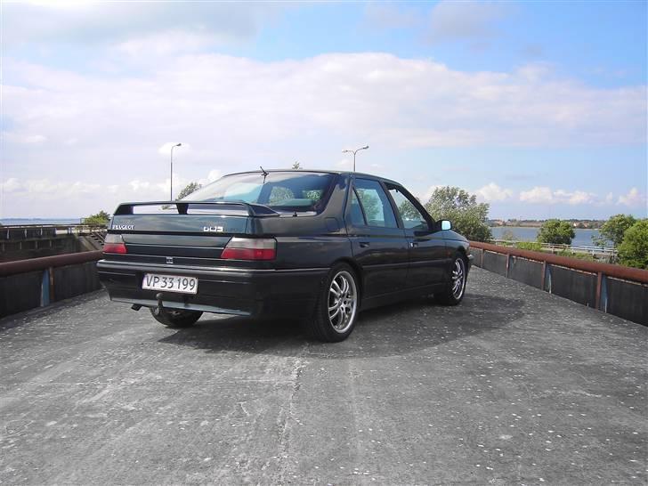 Peugeot 605 SR 3,0 *TOTALSKADET* billede 2