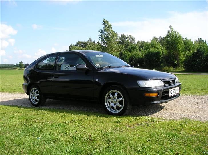 Toyota corolla xli 1,6 SOLGT!! billede 2