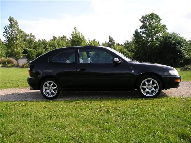 Toyota corolla xli 1,6 SOLGT!! billede 3