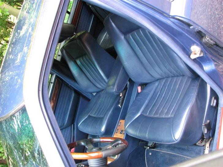 Mercedes Benz W124 300D - Det var så den bøffel billede 12