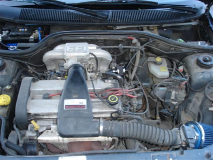 Ford Escort (MK6) Solgt...! - motoren (1,6 16V 90 HK) som ligger i lige nu!... billede 8